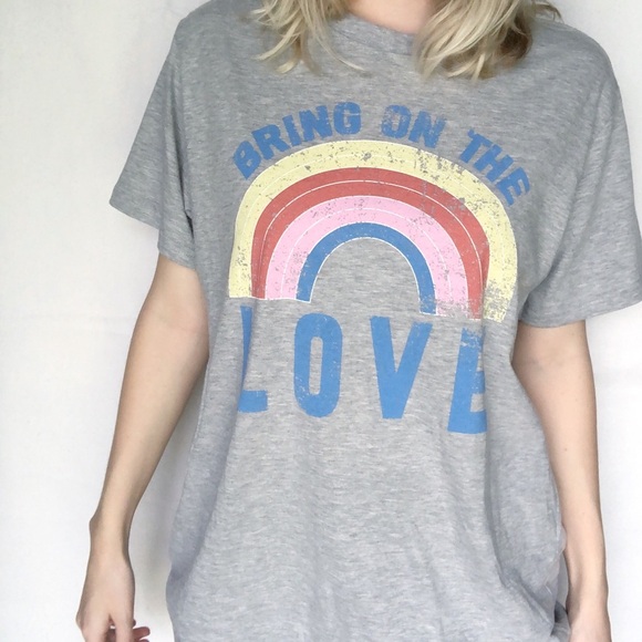 Bring on the Love NWOT Distressed Graphic Tee - Picture 3 of 5
